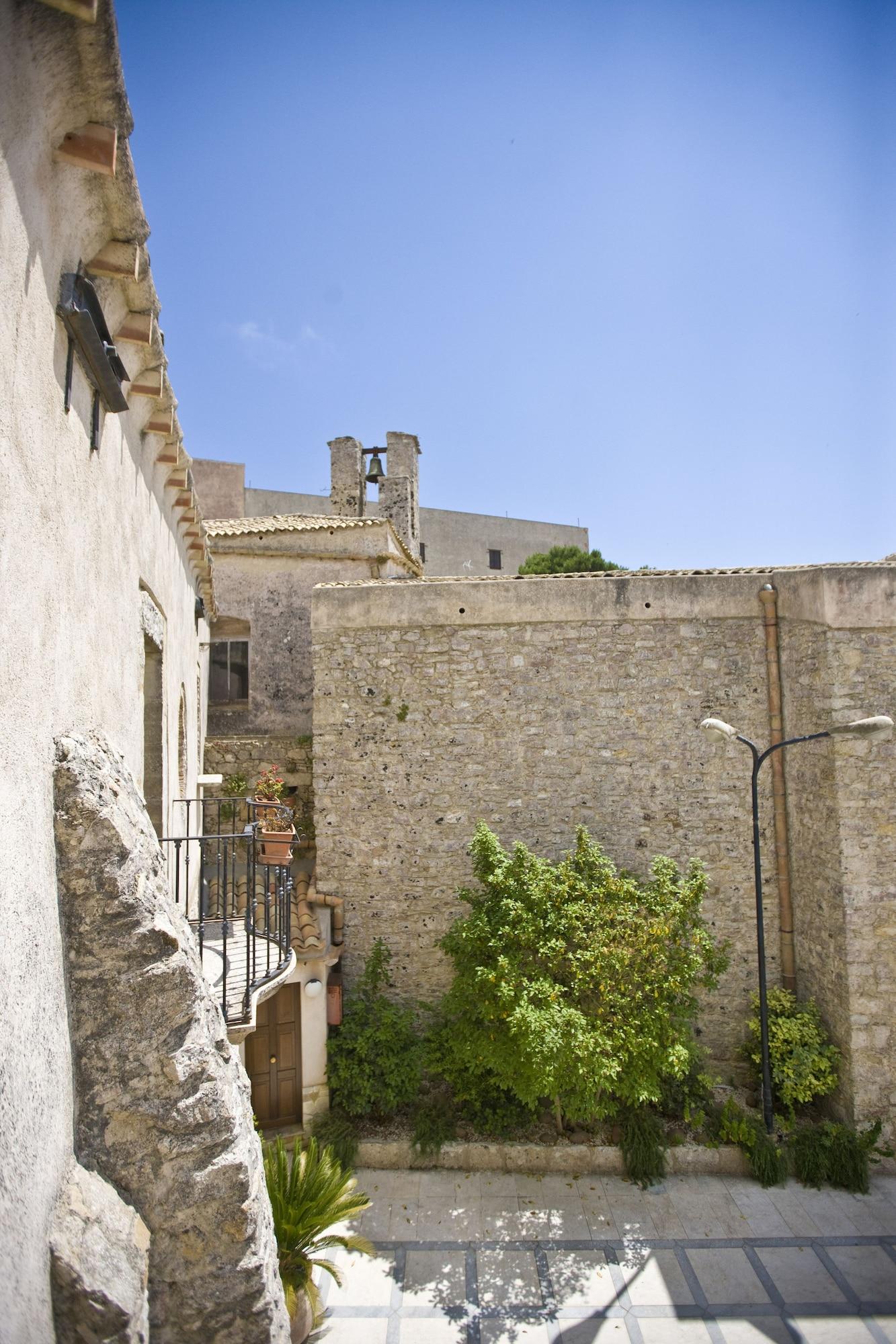 Il Carmine Dimora Storica Otel Erice Dış mekan fotoğraf